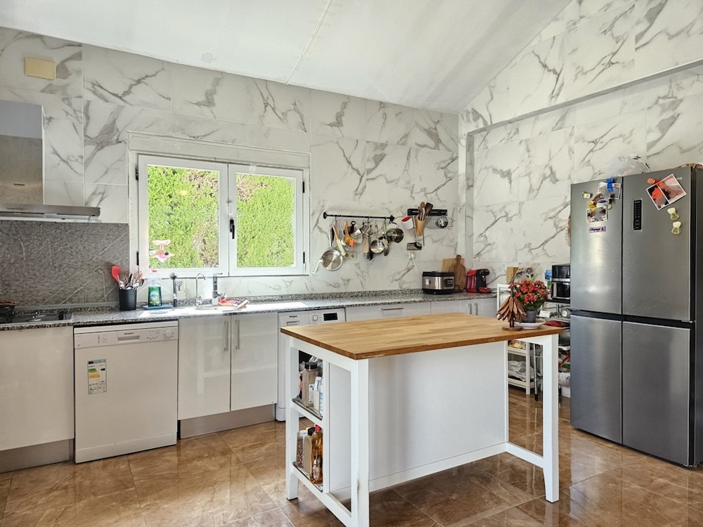 Property 2520 - Image 21